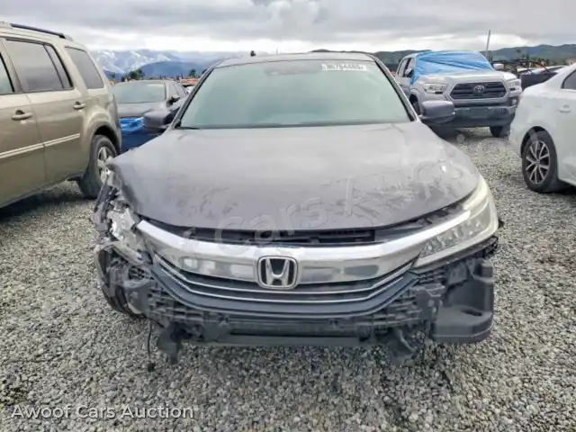 2017 Honda Accord 1HGCR3F91HA004429 — Copart auction photo 5