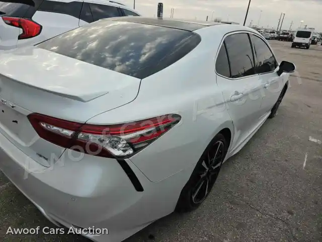 2018 Toyota Camry 4T1B61HK4JU064762 — Manheim auction photo 4