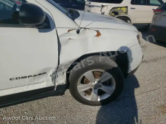 2015 Jeep Compass 1C4NJDBB7FD214722 — Copart auction photo 9