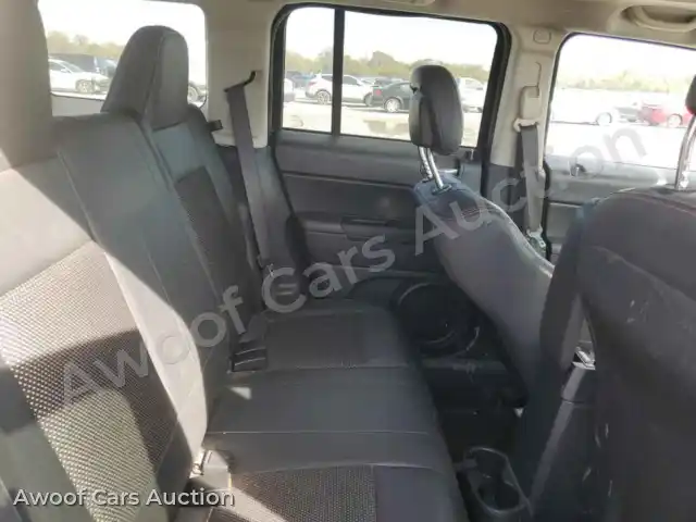 2016 Jeep Patriot 1C4NJRBB9GD747038 — Copart auction photo 10