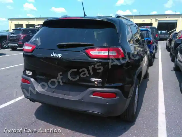 2017 Jeep Grand Cherokee 1C4PJLCB2HW604703 — Manheim auction photo 2