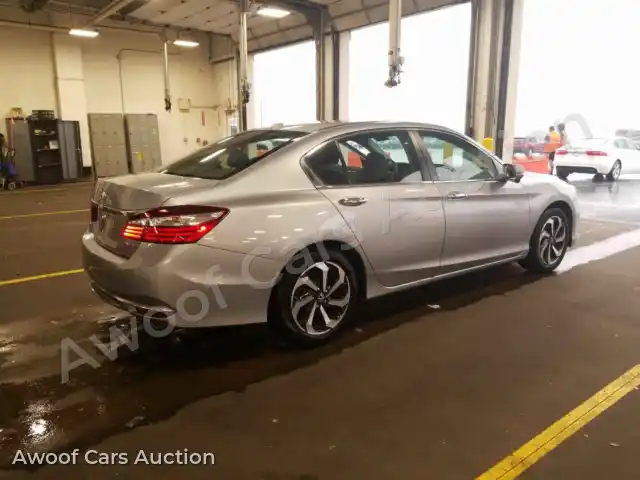 2017 Honda Accord 1HGCR2F81HA250883 — Manheim auction photo 3