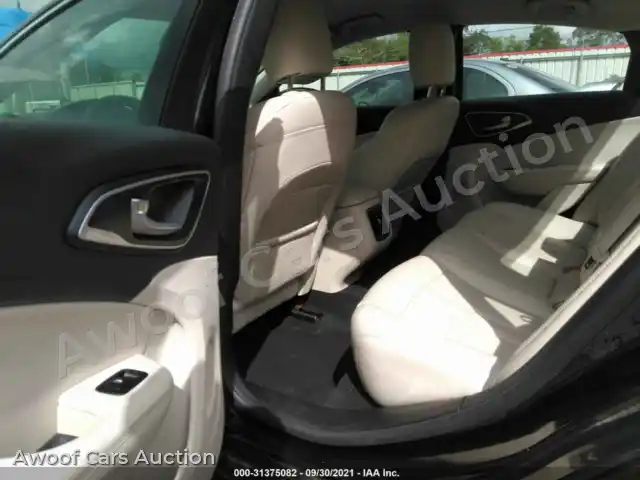 2015 Chrysler 200 1C3CCCCG6FN515230 — Iaai auction photo 8