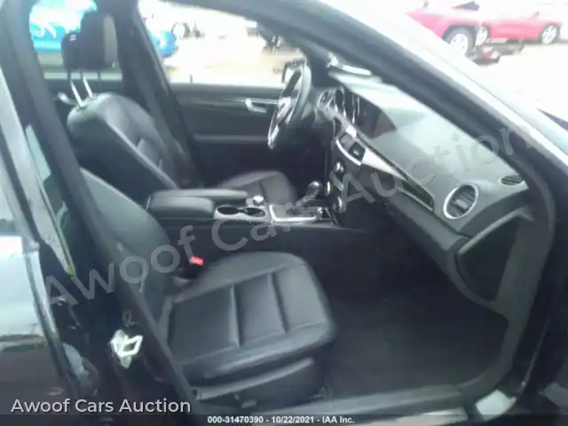 2013 Mercedes-Benz C-Class WDDGF8ABXDA840997 — Iaai auction photo 5