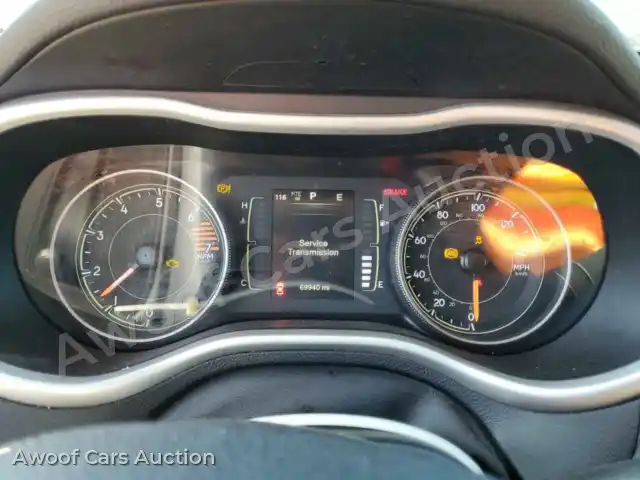 2016 Jeep Grand Cherokee 1C4PJLCB6GW355997 — photo 9 de la vente Copart