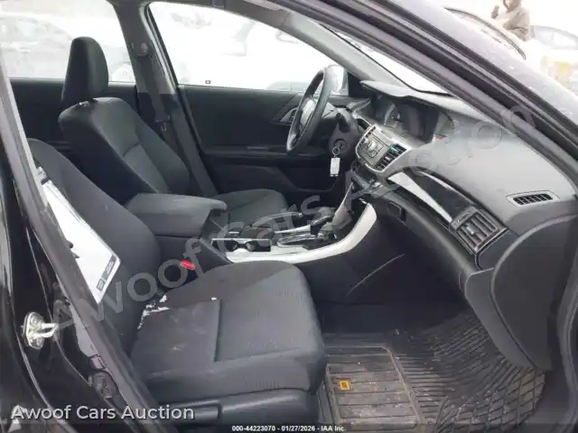 2017 Honda Accord 1HGCR2F37HA120465 — Iaai auction photo 5