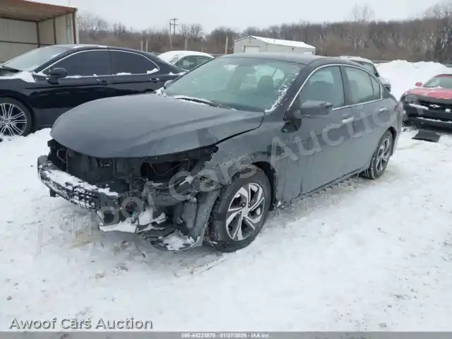 2017 Honda Accord 1HGCR2F37HA120465 — Iaai auction photo 2
