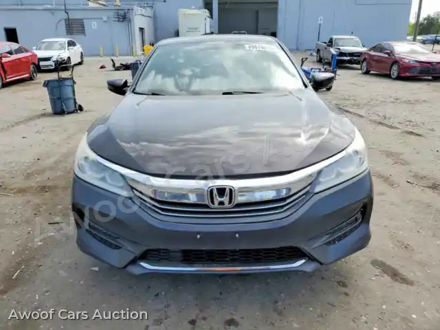 2017 Honda Accord 1HGCR2F5XHA035220 — Copart auction photo 5