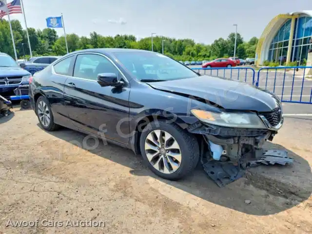 2013 Honda Accord 1HGCT1B83DA017695 — Copart auction photo 4