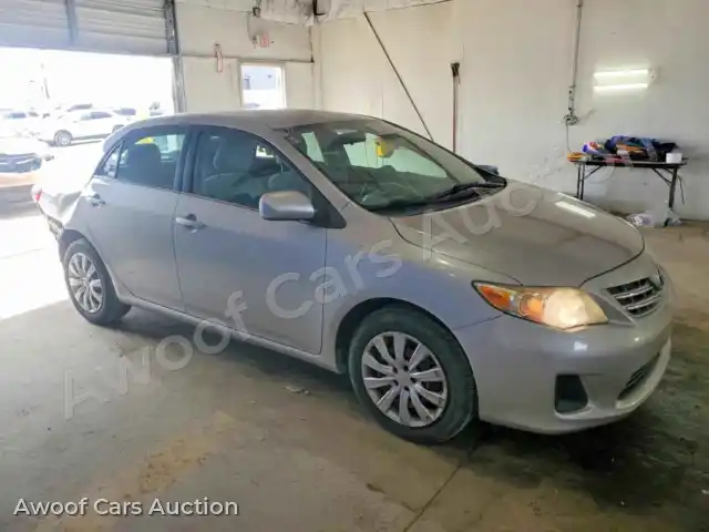 2013 Toyota Corolla 2T1BU4EE0DC962822 — Copart auction photo 4