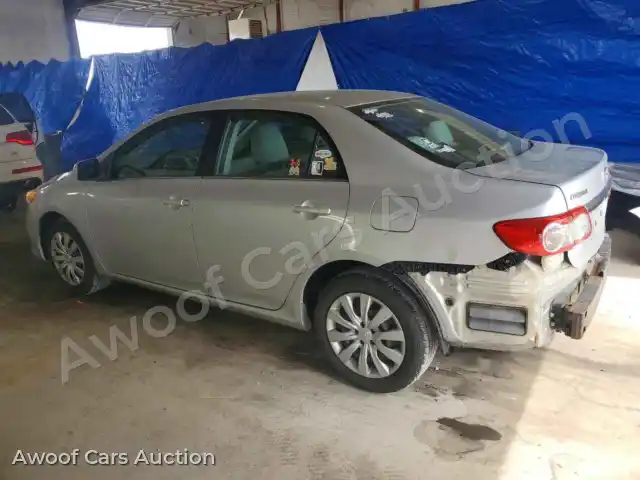 2013 Toyota Corolla 2T1BU4EE0DC962822 — Copart auction photo 2
