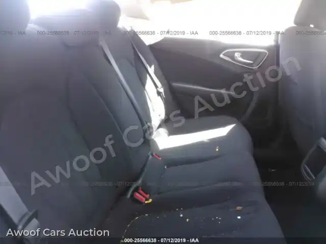 2015 Chrysler 200 1C3CCCABXFN636897 — photo 8 de la vente Iaai