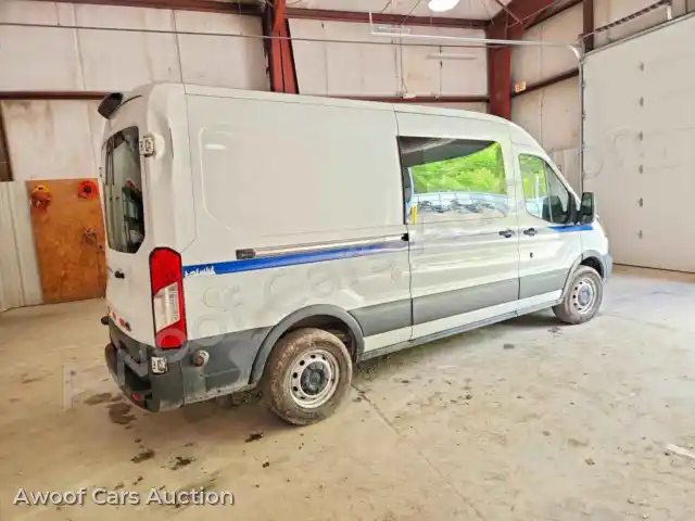 2018 Ford Transit 1FTBW2CM2JKB30983 — hoton gwanjo Copart na 3