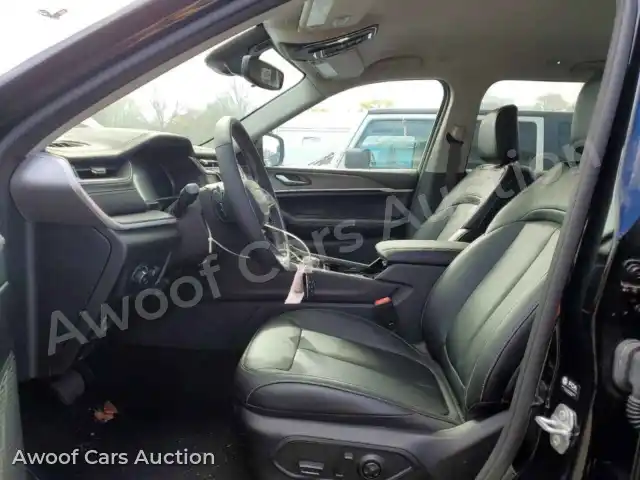 2023 Jeep Cherokee 1C4RJHBG8PC504821 — hoton gwanjo Copart na 7