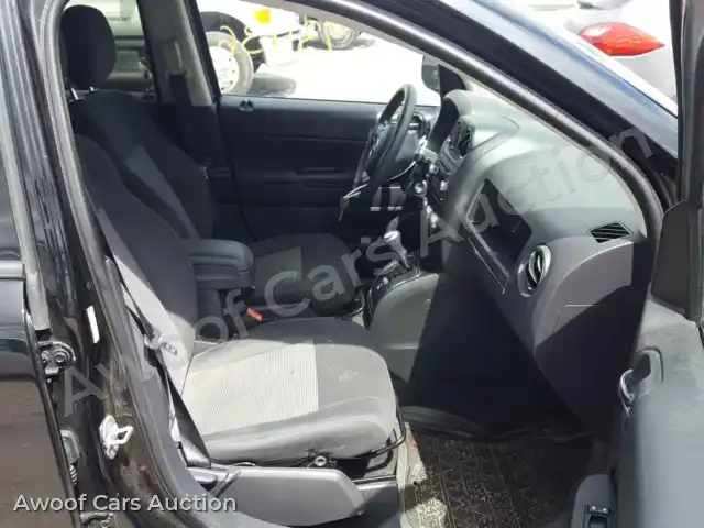 2012 Jeep Compass 1C4NJCBA0CD661003 — Copart auction photo 5