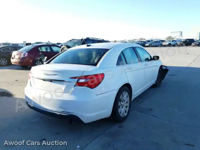 2014 Chrysler 200 1C3CCBAB7EN205295 — Copart auction photo 4