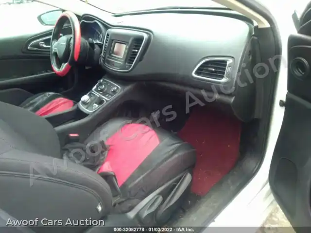 2015 Chrysler 200 1C3CCCAB4FN577278 — photo 5 de la vente Iaai