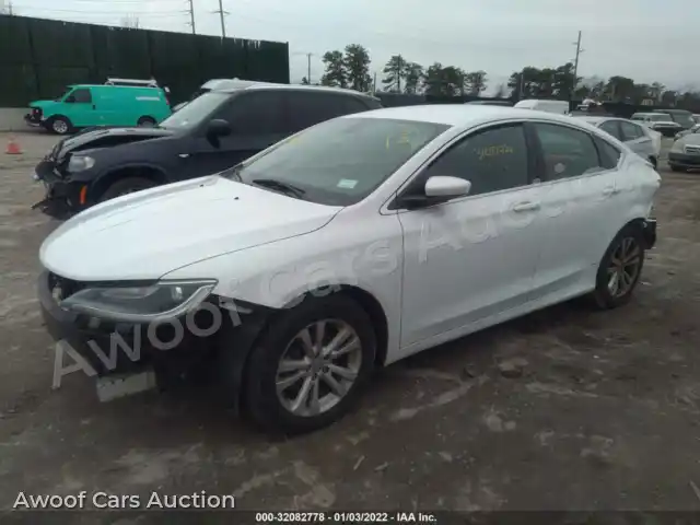 2015 Chrysler 200 1C3CCCAB4FN577278 — photo 2 de la vente Iaai