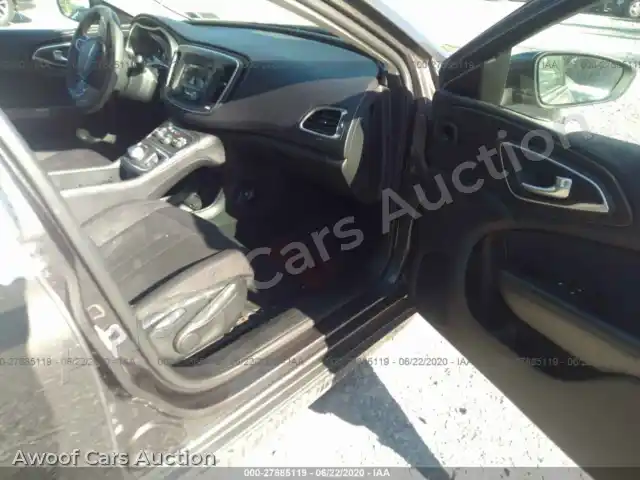 2015 Chrysler 200 1C3CCCFB7FN599655 — photo 5 de la vente Iaai