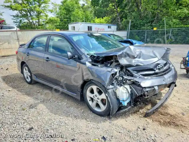 2013 Toyota Corolla 2T1BU4EE7DC978208 — Copart auction photo 4