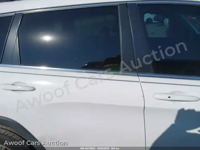 2019 Jeep Cherokee 1C4PJLLB8KD204115 — Iaai auction photo 13