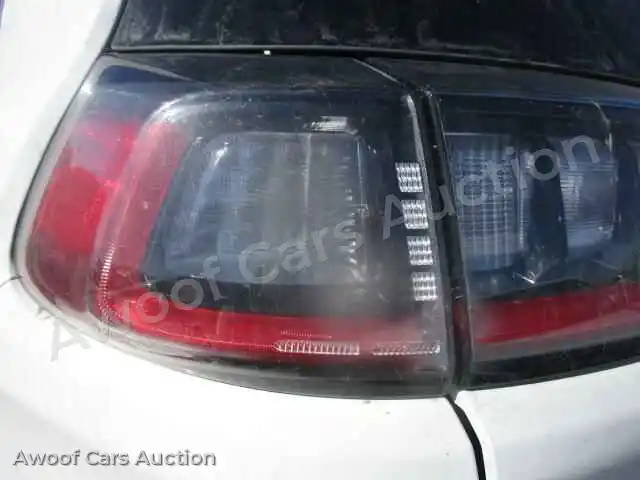 2019 Jeep Cherokee 1C4PJLLB8KD204115 — Manheim auction photo 8