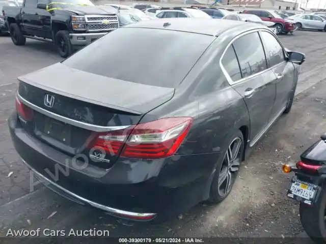 2017 Honda Accord 1HGCR3F94HA021208 — Iaai auction photo 4