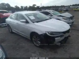2016 Chrysler 200