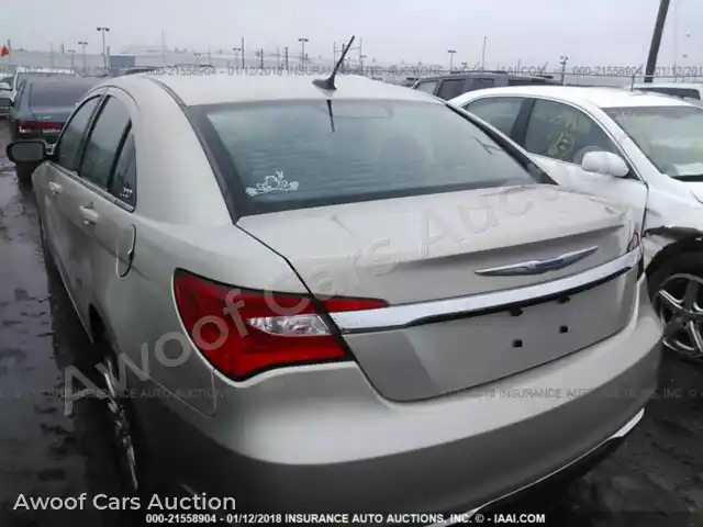 2014 Chrysler 200 1C3CCBAB2EN231156 — Iaai auction photo 3