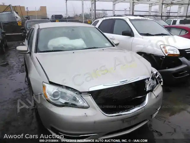 2014 Chrysler 200 1C3CCBAB2EN231156 — Iaai auction photo 1