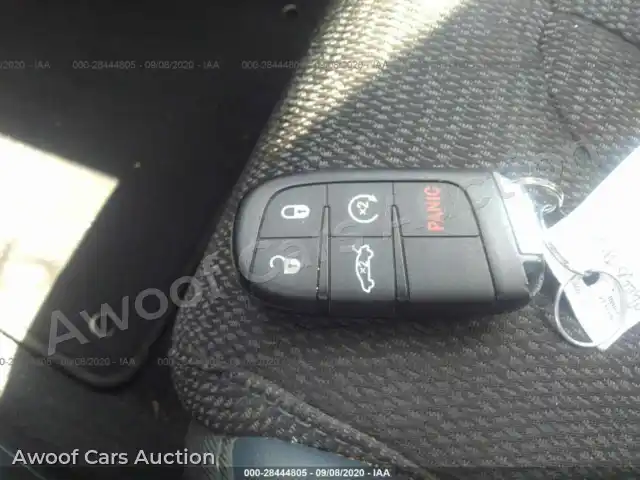 2015 Chrysler 200 1C3CCCDG6FN618002 — Iaai auction photo 11