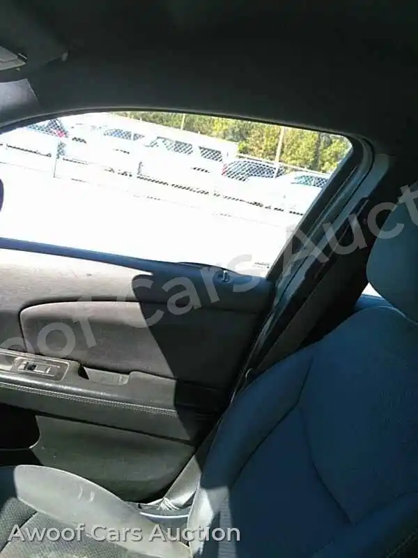 2013 Chrysler 200 1C3CCBABXDN669583 — photo 10 de la vente Manheim