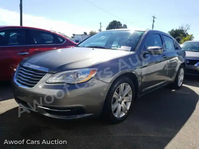 2013 Chrysler 200 1C3CCBABXDN669583 — photo 1 de la vente Manheim