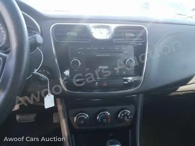 2013 Chrysler 200 1C3CCBABXDN669583 — photo 4 de la vente Manheim