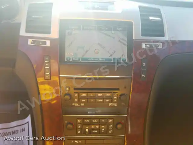 2011 Cadillac Escalade ESV 1GYS4GEF0BR242220 — Manheim auction photo 4