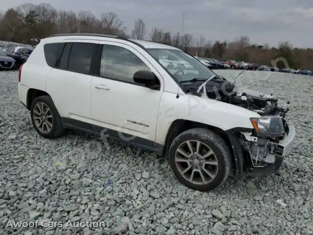 2016 Jeep Compass 1C4NJCBA2GD748472 — Copart auction photo 4