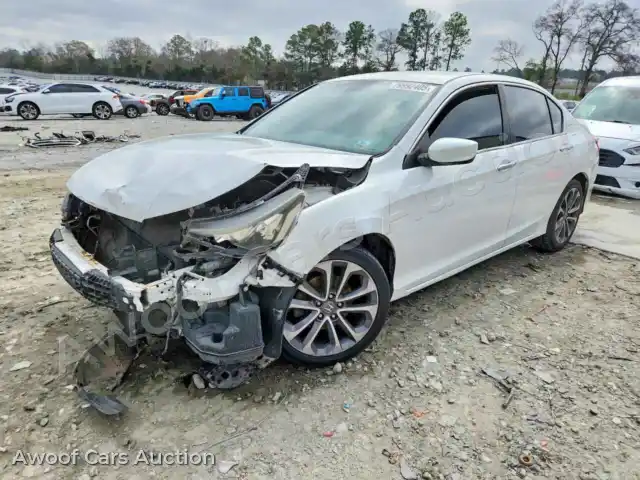 2015 Honda Accord 1HGCR2F52FA136443 — Copart auction photo 1