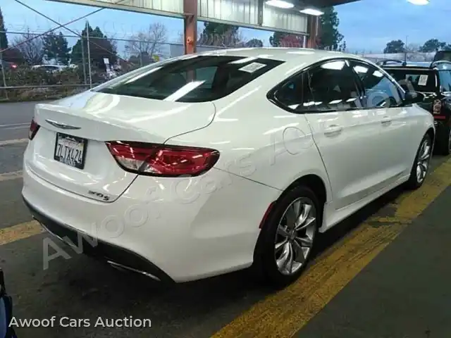 2015 Chrysler 200 1C3CCCBB3FN747533 — Manheim auction photo 2