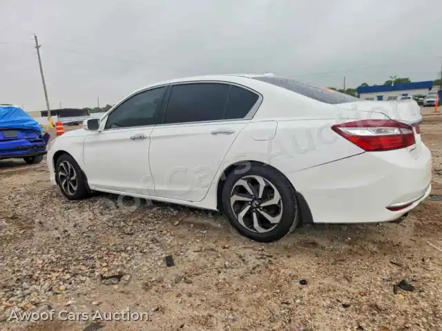 2017 Honda Accord 1HGCR3F89HA018411 — photo 2 de la vente Copart