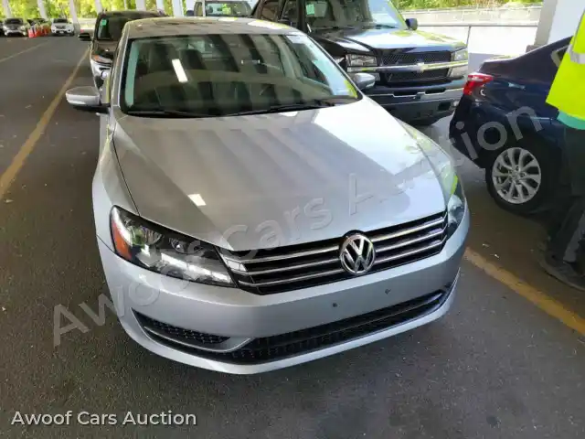 2014 Volkswagen Passat 1VWBT7A30EC065242 — Manheim auction photo 2