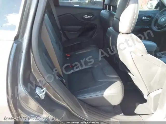 2021 Jeep Cherokee 1C4PJLLB7MD235942 — hoton gwanjo Iaai na 8