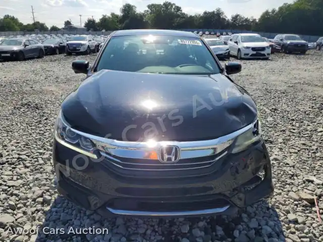 2017 Honda Accord 1HGCR2F95HA100915 — photo 5 de la vente Copart