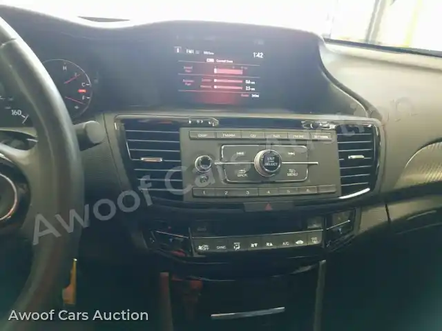 2017 Honda Accord 1HGCR2F17HA134283 — Manheim auction photo 4