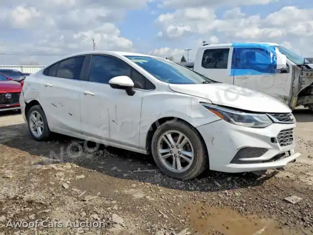 2017 Chevrolet Cruze 1G1BE5SM8H7236222 — photo 4 de la vente Copart
