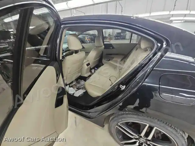 2015 Honda Accord 1HGCR2F88FA075867 — Manheim auction photo 13