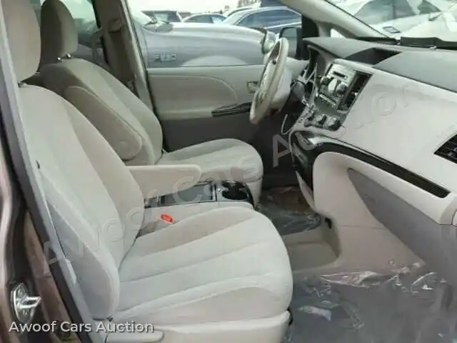 2011 Toyota Sienna 5TDKK3DC8BS078213 — Copart auction photo 5