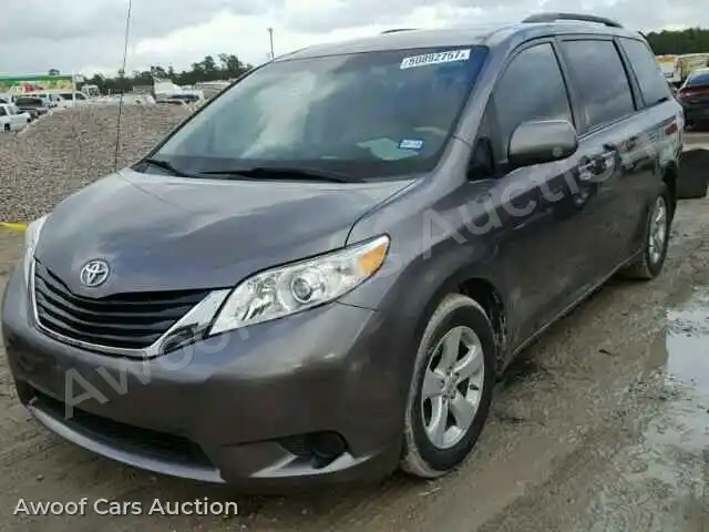 2011 Toyota Sienna 5TDKK3DC8BS078213 — Copart auction photo 1