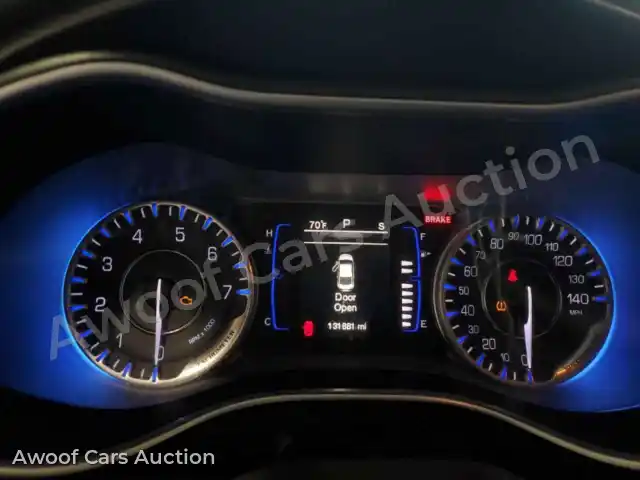 2015 Chrysler 200 1C3CCCAB8FN563139 — photo 9 de la vente Copart