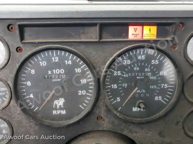 2000 Mack ALL Other 1M1AA13Y6YW122136 — Copart auction photo 8