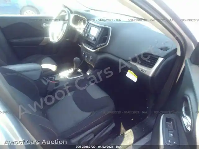 2017 Jeep Cherokee 1C4PJLAB0HW573258 — Iaai auction photo 5